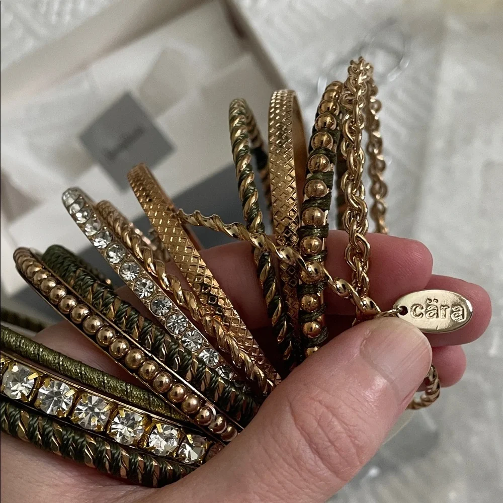 NWT Neiman Marcus 13 bangle bracelet set gold crystal olive green